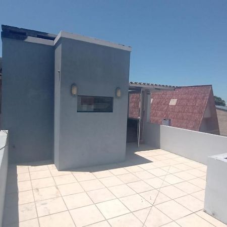 Sobrado Com Terraco E Area De Churrasqueira. トーレス エクステリア 写真