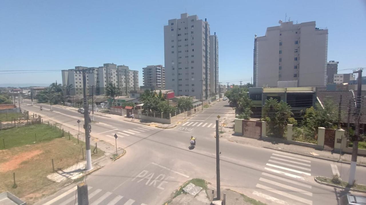 Sobrado Com Terraco E Area De Churrasqueira. トーレス エクステリア 写真