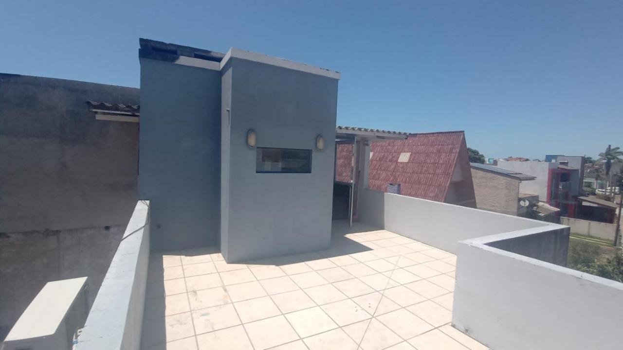 Sobrado Com Terraco E Area De Churrasqueira. トーレス エクステリア 写真